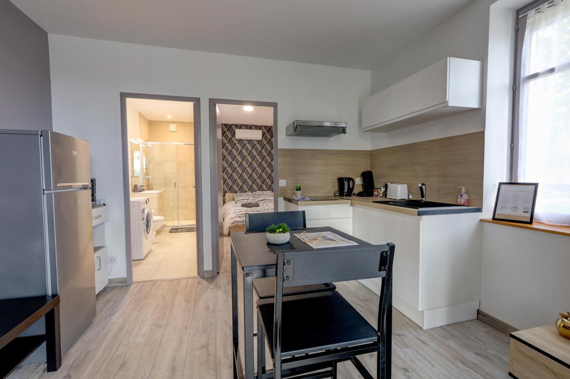 Apartamento Le Westy 2 Hieres-Sur-Amby Exterior foto